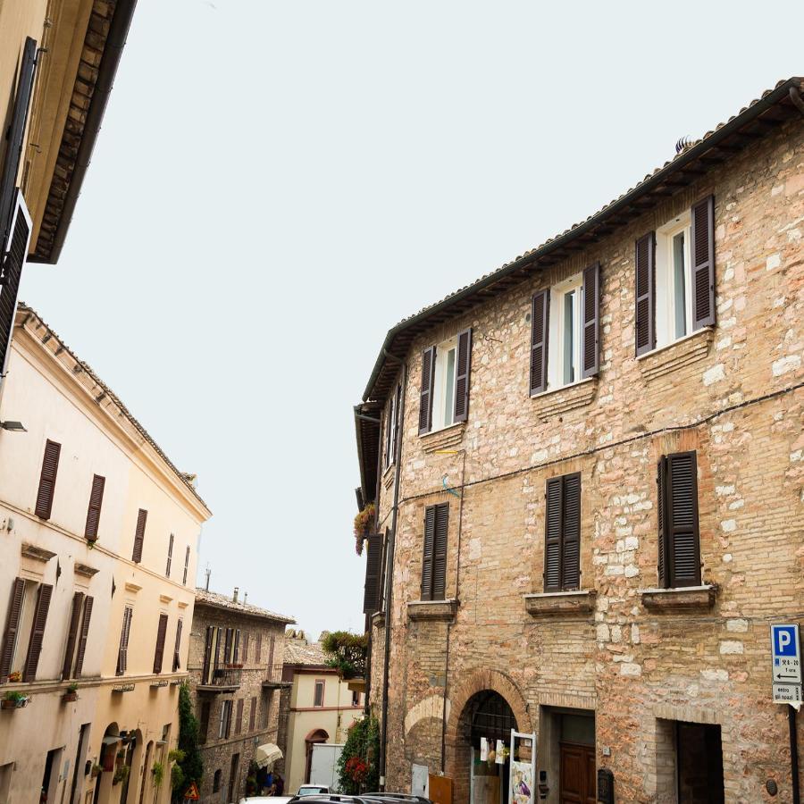 Appartamento Colonia Iulia Spello Esterno foto